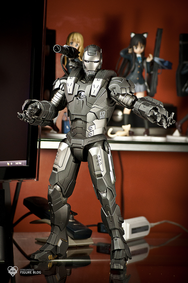 Review | Hot Toys: Warmachine 1 Hot Toys: Warmachine (1)