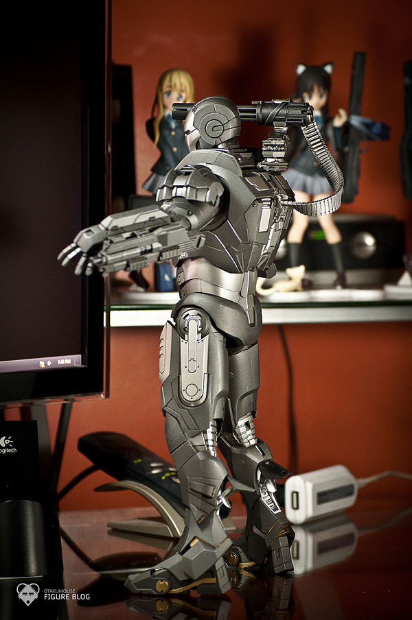 Hot Toys: Warmachine (3)