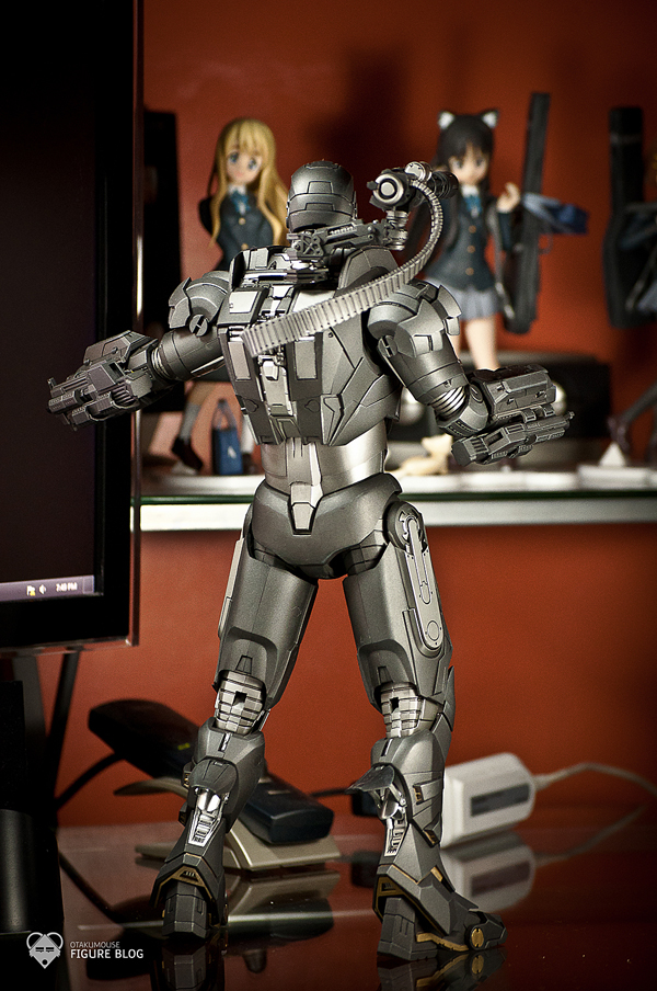 Review | Hot Toys: Warmachine 4 Hot Toys: Warmachine (4)
