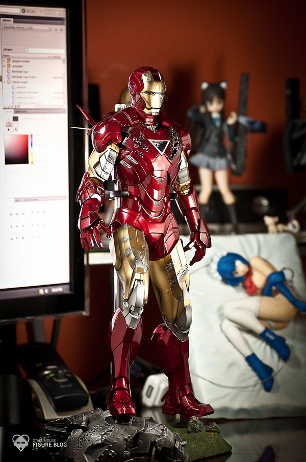 Hot Toys: Ironman Mark VI (2)