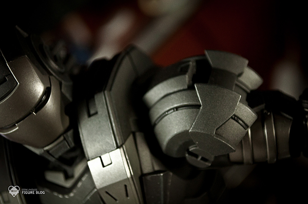 Hot Toys: Warmachine (19)