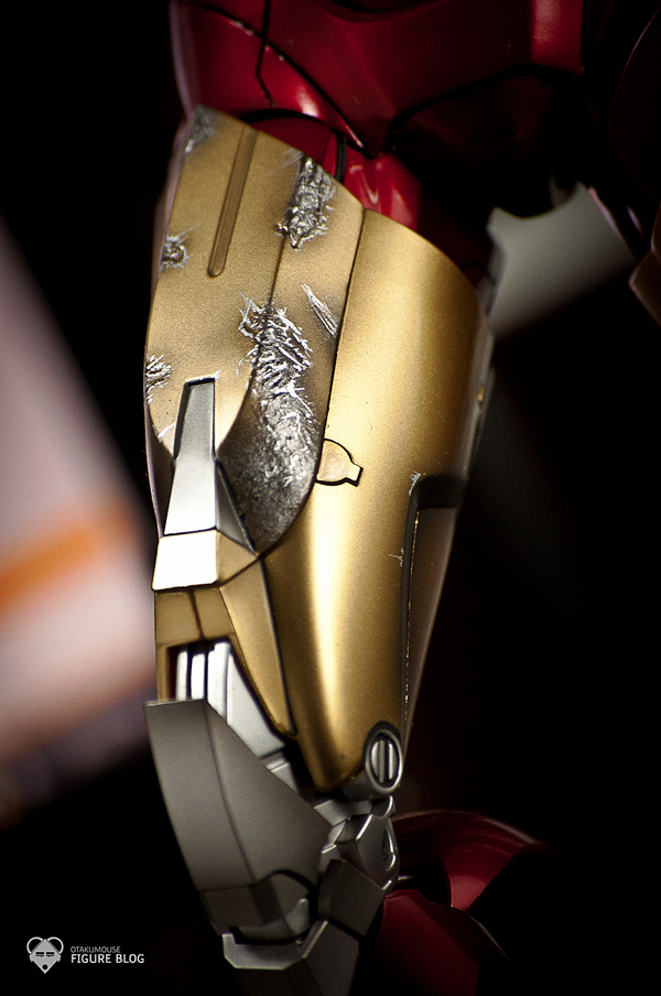 Hot Toys: Ironman Mark VI (12)