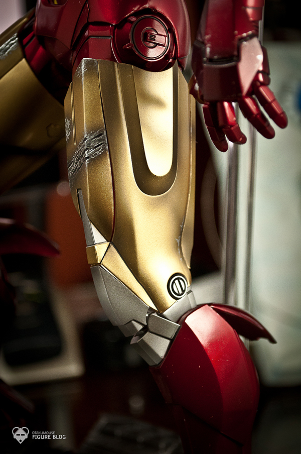 Hot Toys: Ironman Mark VI (22)