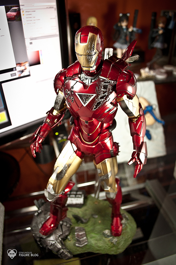 Hot Toys: Ironman Mark VI (59)