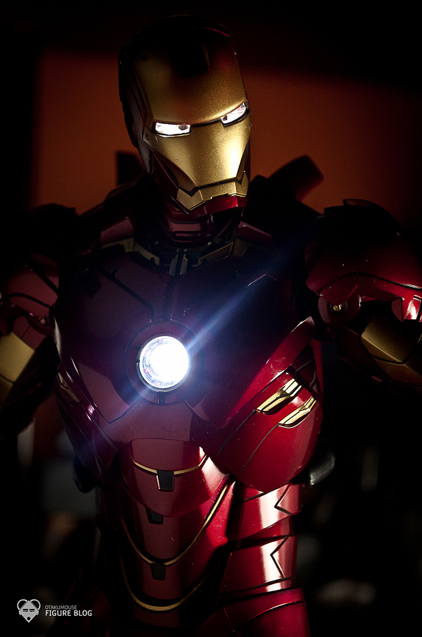 Review | Hot Toys: Ironman Mark IV 32 Hot Toys: Ironman Mark IV (32)