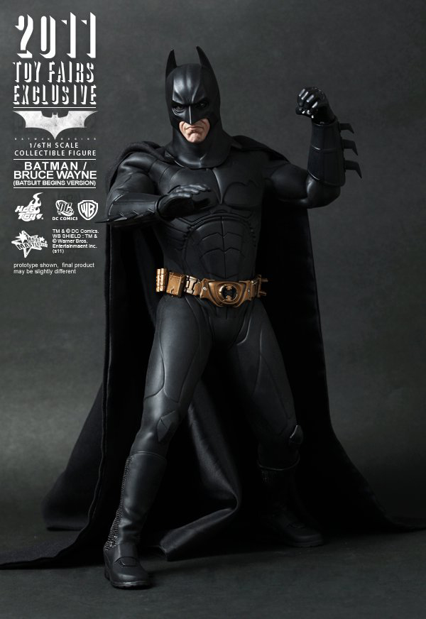 Preview | Hot Toys: 2011 Toy Fairs Exclusive Batman/Bruce Wayne (11)