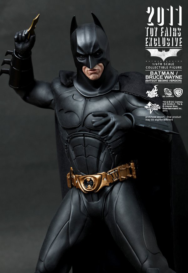 Preview | Hot Toys: 2011 Toy Fairs Exclusive Batman/Bruce Wayne (7)