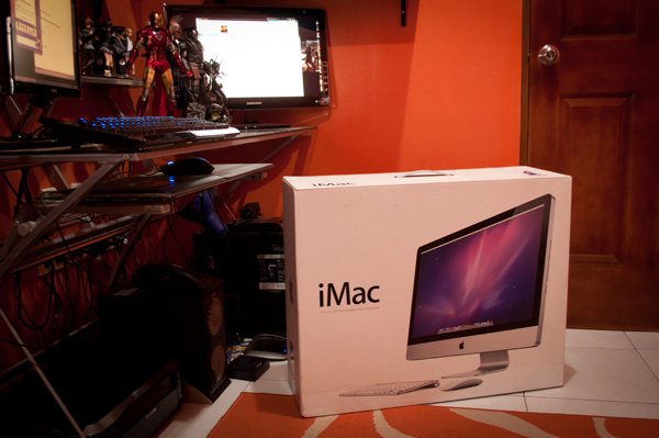 Happy Birthday To Me / 27'' iMac Get! 2 27'' iMac Get! (4)