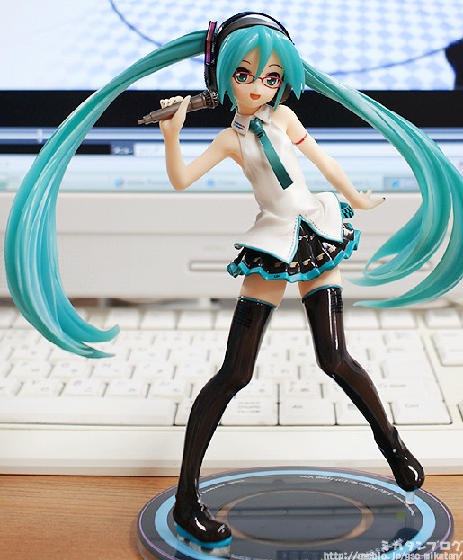 Preview | GSC: Hatsune Miku (Lat-Type Ver.) (7)