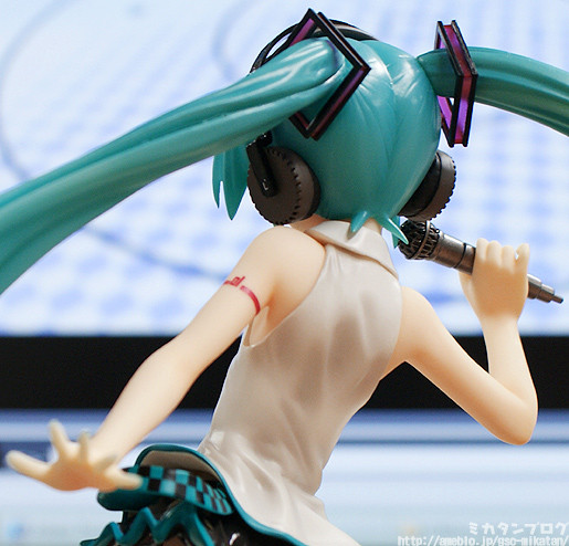 Preview | GSC: Hatsune Miku (Lat-Type Ver.) (2)