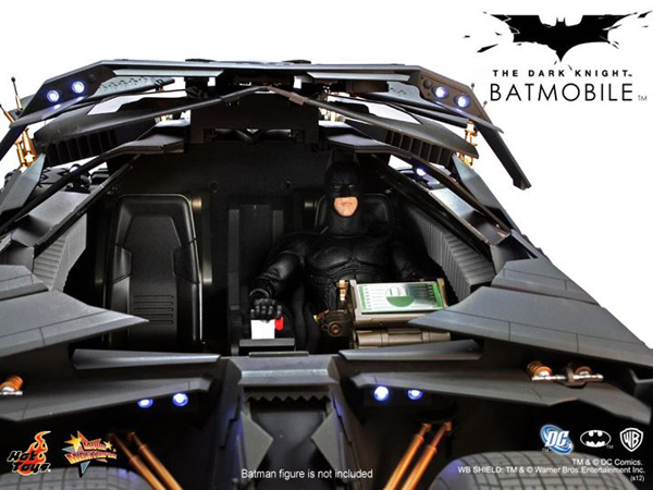 Preview | Hot Toys: Batmobile (Re-Launch) (5)