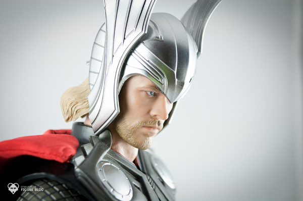 Review | Hot Toys: Thor 44 Review | Hot Toys: Thor (7)