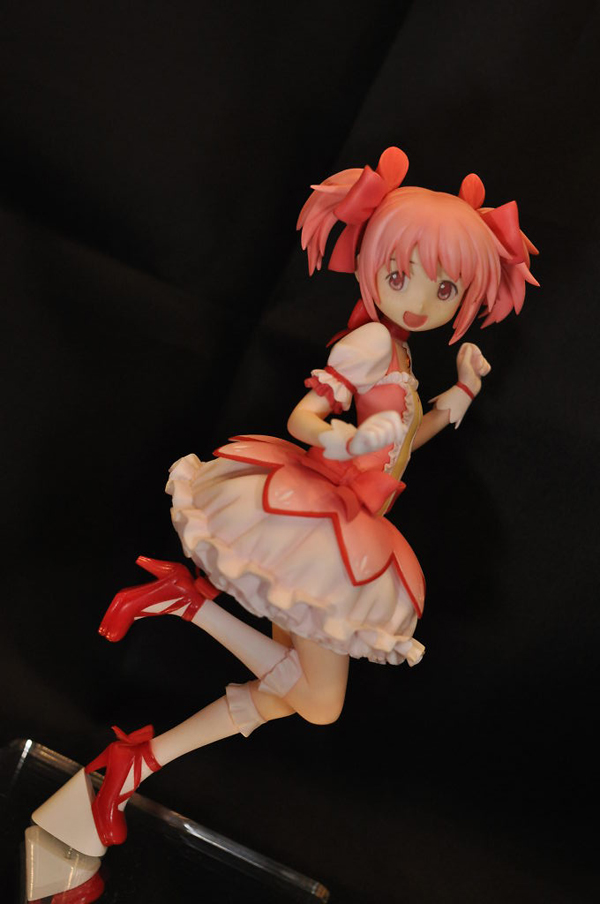 Report | Wonfes 2012 Winter: Garage Kits (19)