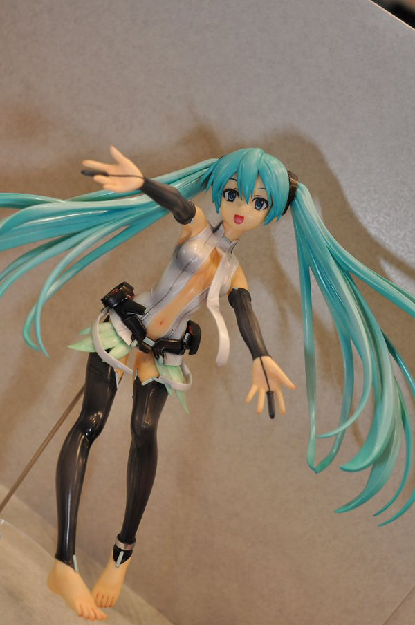 Report | Wonfes 2012 Winter: Garage Kits (24)