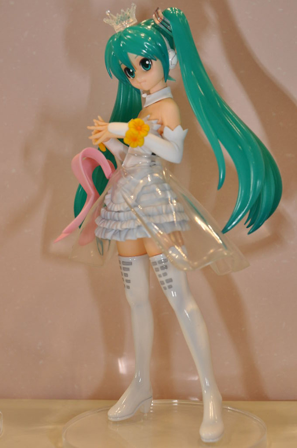 Report | Wonfes 2012 Winter: Garage Kits (22)