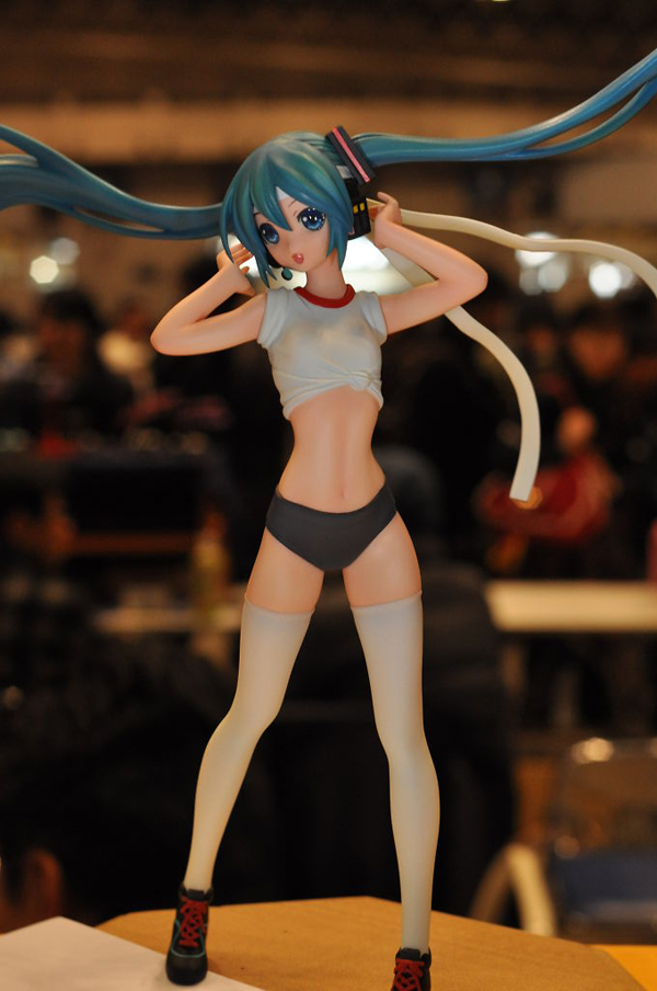 Report | Wonfes 2012 Winter: Garage Kits (8)