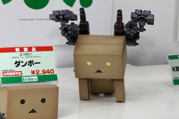 Report | Wonfes 2012 Winter: Kotobukiya (13)