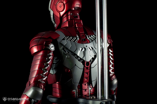 Review | Hot Toys: Ironman Mark V (42)