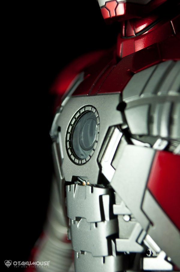 Review | Hot Toys: Ironman Mark V (34)