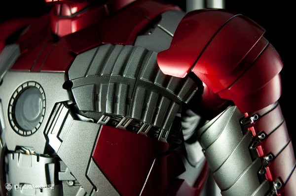 Review | Hot Toys: Ironman Mark V (31)