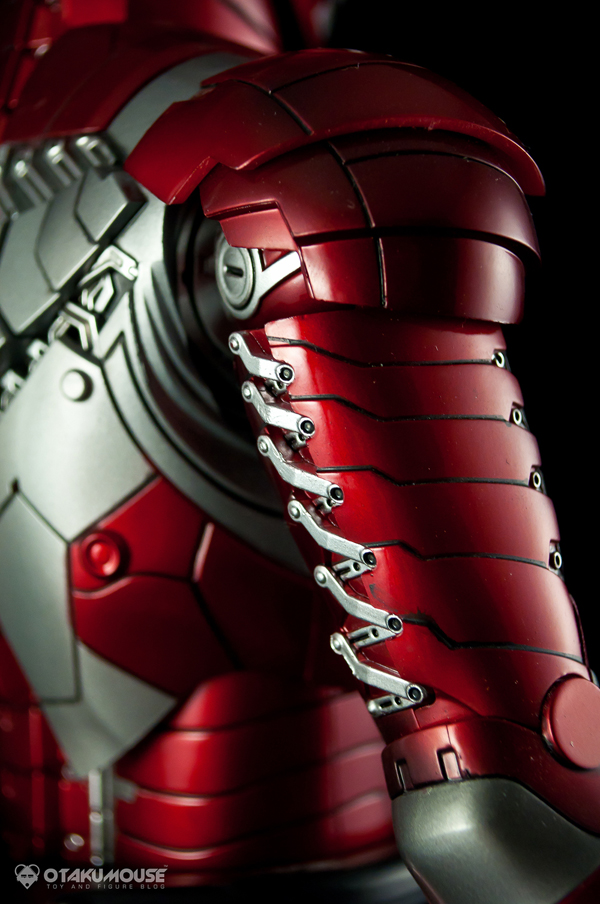 Review | Hot Toys: Ironman Mark V (12)