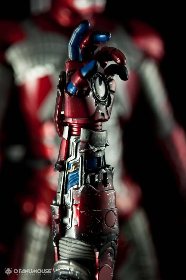 Review | Hot Toys: Ironman Mark V (8)
