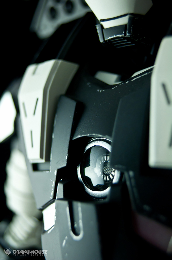 Review | Hot Toys: Warmachine (Special Version) 18 Review | Hot Toys: Warmachine (Special Version) (23)