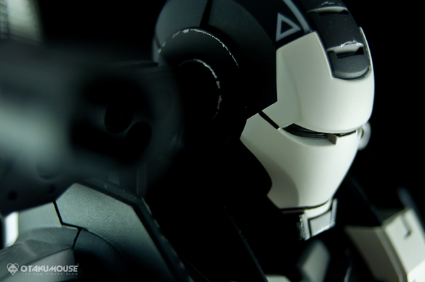 Review | Hot Toys: Warmachine (Special Version) (3)