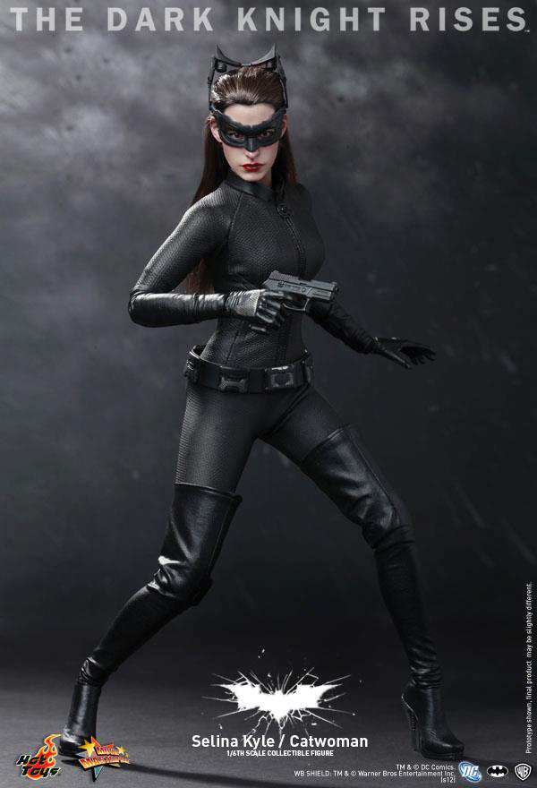 Preview | Hot Toys: Selina Kyle / Catwoman (22)