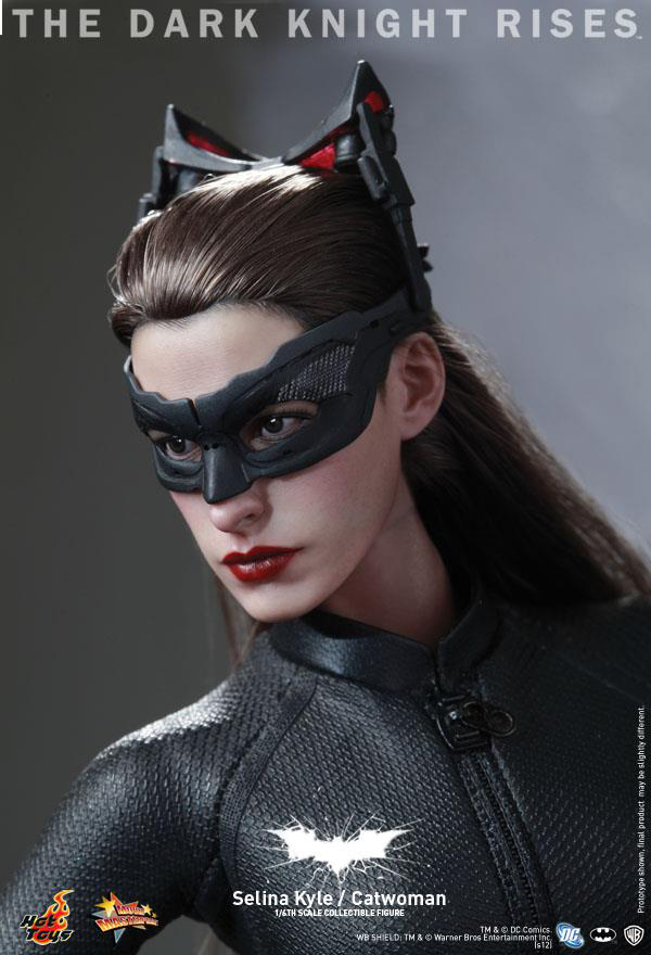 Preview | Hot Toys: Selina Kyle / Catwoman (15)