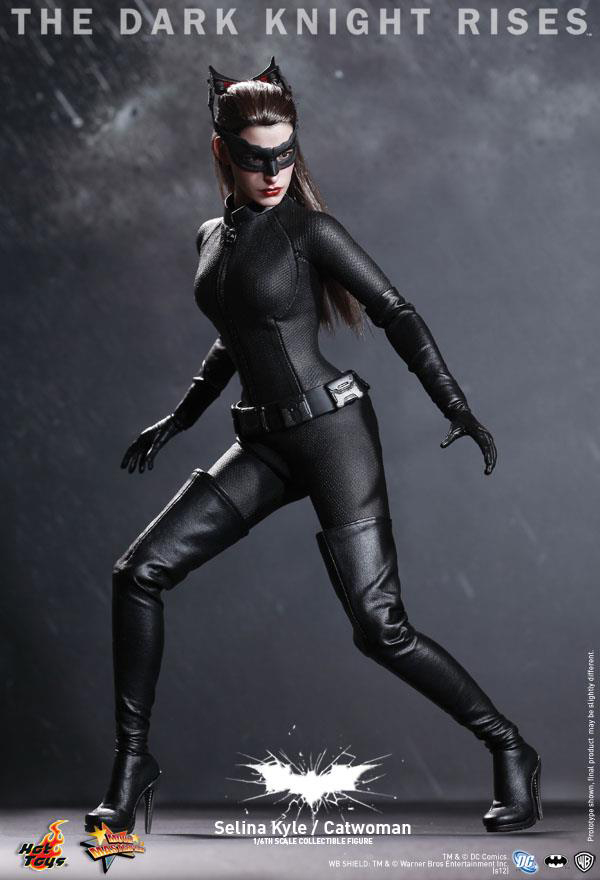 Preview | Hot Toys: Selina Kyle / Catwoman (2)