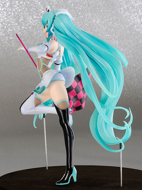 Preview | Freeing: Hatsune Miku (Racing 2012) (4)