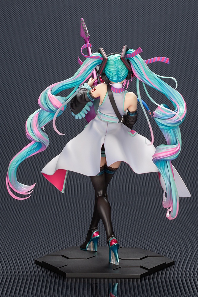 Hatsune Miku Bishoujo Remix Figure 3